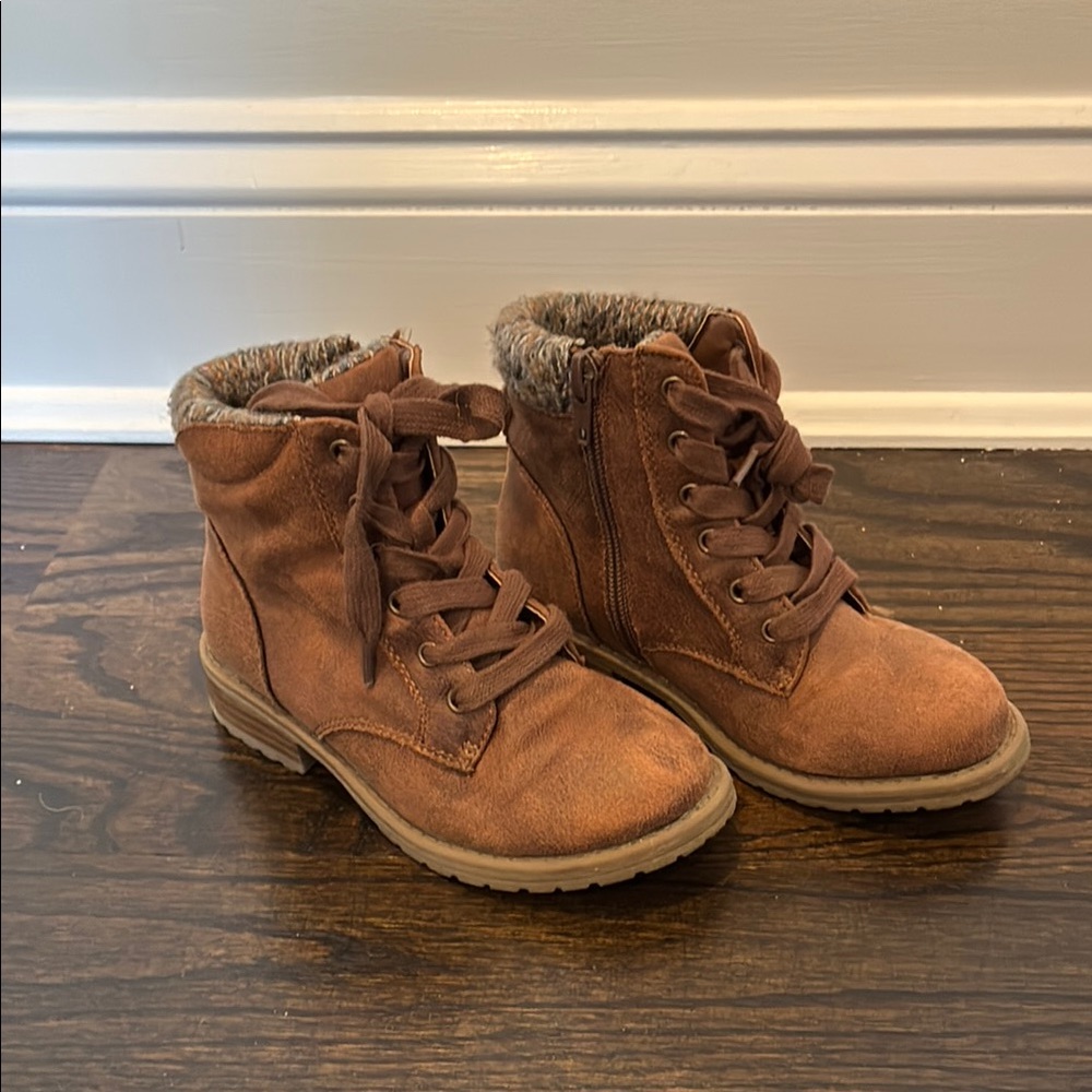Brown boots little kid